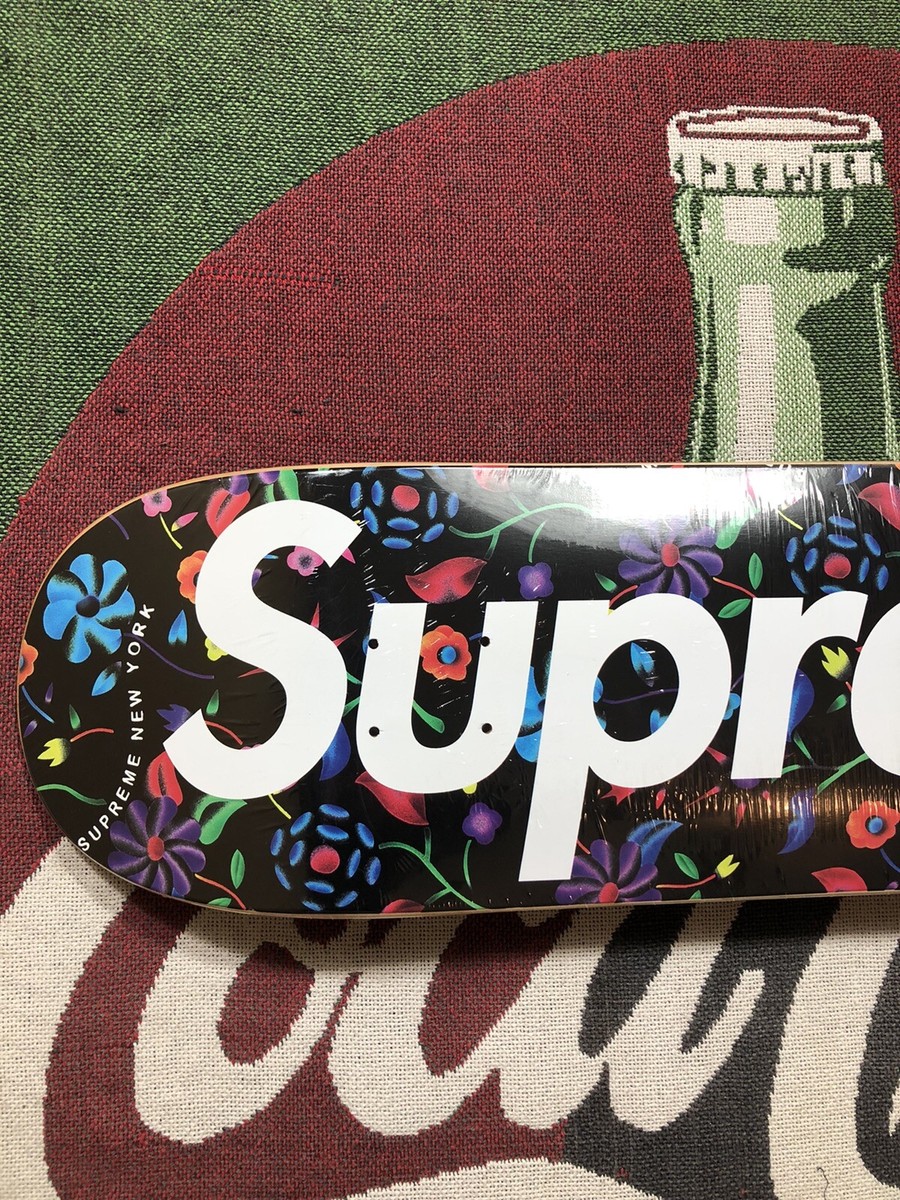 スケートボード Supreme - Airbrushed Floral Skateboard Supreme New York Yankees™ Airbrush Skateboard (FW21) - $68