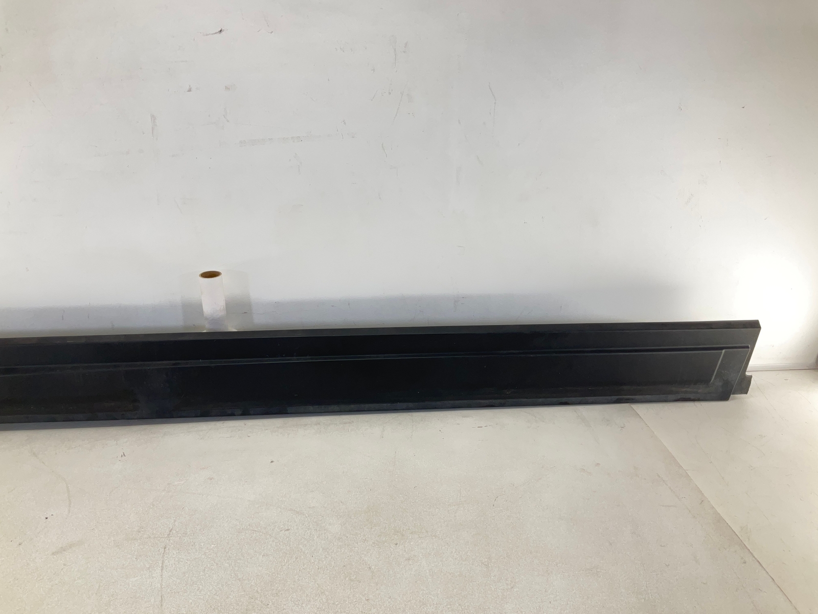 17-20 MASERATI Levante Right Passenger Side Rocker Panel Skirt Molding OEM CM