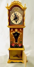 Vintage Engstler Mini Grandfather Clock German-made Handpainted With Key