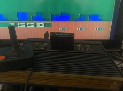 Vintage Atari 2600 4-Switch Video Computer System Bundle *Working*Defender OG