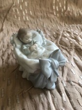 Lladro Figurine #6976 "A new treasure" (boy) NEW in the box Docs