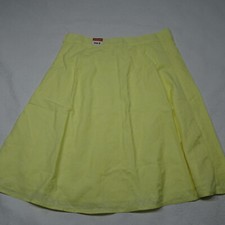 Old Navy Size 8 Yellow Just Below The Waist A- Line Floral Skirt NEW