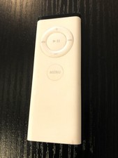 Pre-Owned ORIGINAL Apple White Remote Control A1156 for Apple TV , Mac, ipod D2