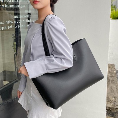 Neue trendige Damentasche einfache Damen große Kapazität Pendeln Schultertasche