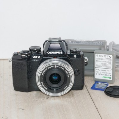 Olympus OM-D E-M10 Mirrorless Camera W 14-42mm Lens *GOOD* SHUTTER 11,748