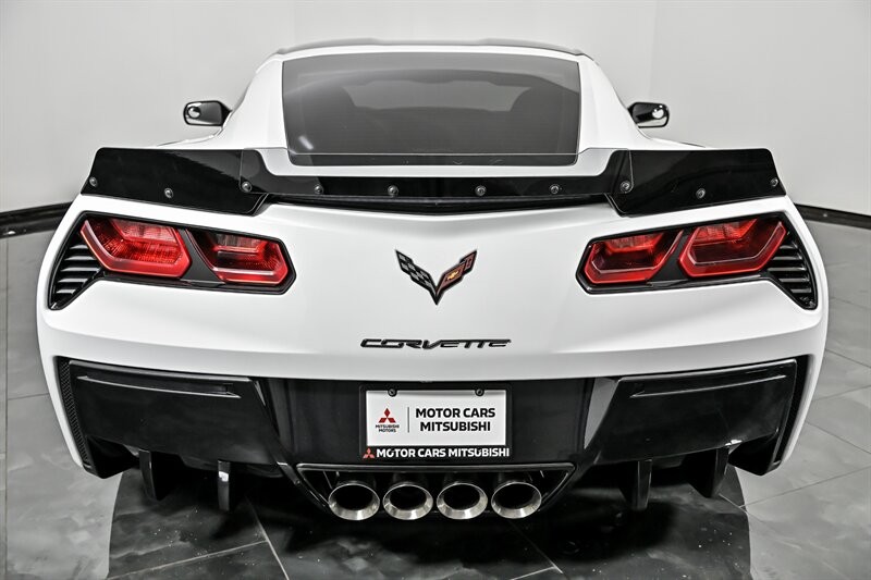 2016 Arctic White Chevrolet Corvette   | C7 Corvette Photo 8