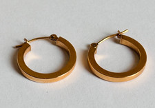 Small 14K Rose Gold Classic Hoop Earrings   16mm and 0.9g