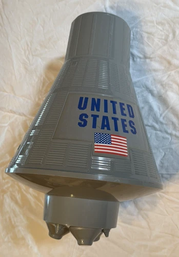 1966 Vintage GI Joe Mercury SPACE CAPSULE with helmet and backpack  set #8020