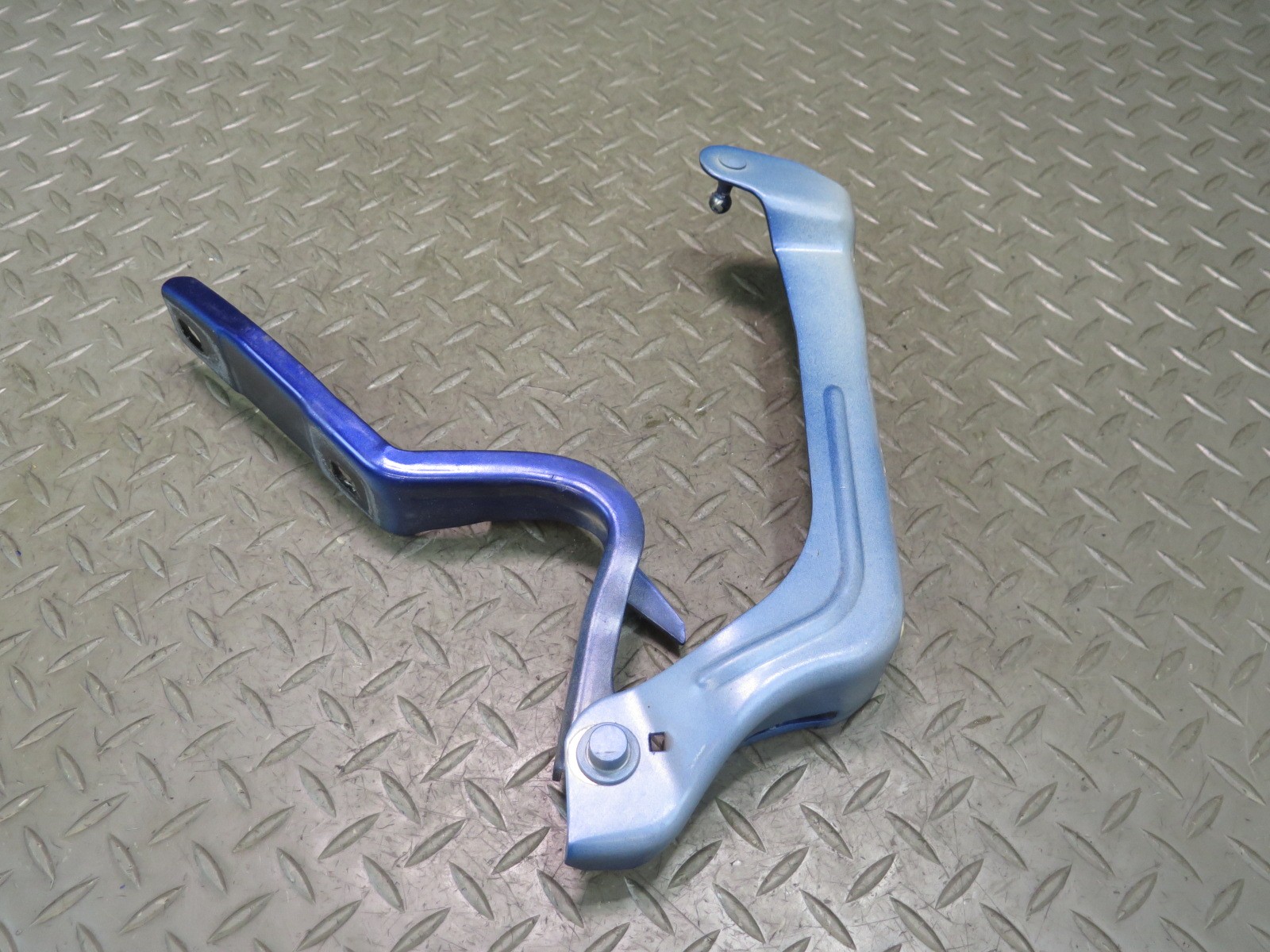 Maserati Ghibli 2014-2020 FRONT+RIGHT Hood hinge