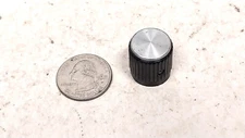 Nice Al Capped Black Knob / Old Vintage Ham Radio Tube Receiver Audio Amp