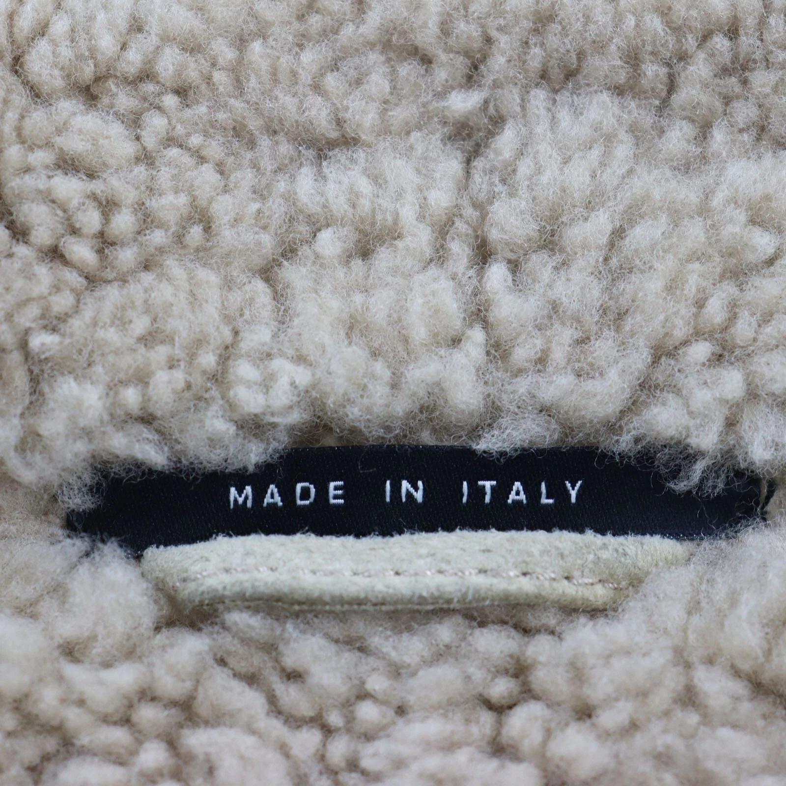 GUCCI 148233 Cappotto lungo in shearling epoca beige 44 Made in Italy.