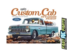 Moebius Models 1/25 1965 Ford Custom Cab Styleside Pickup Model Kit MOE1234