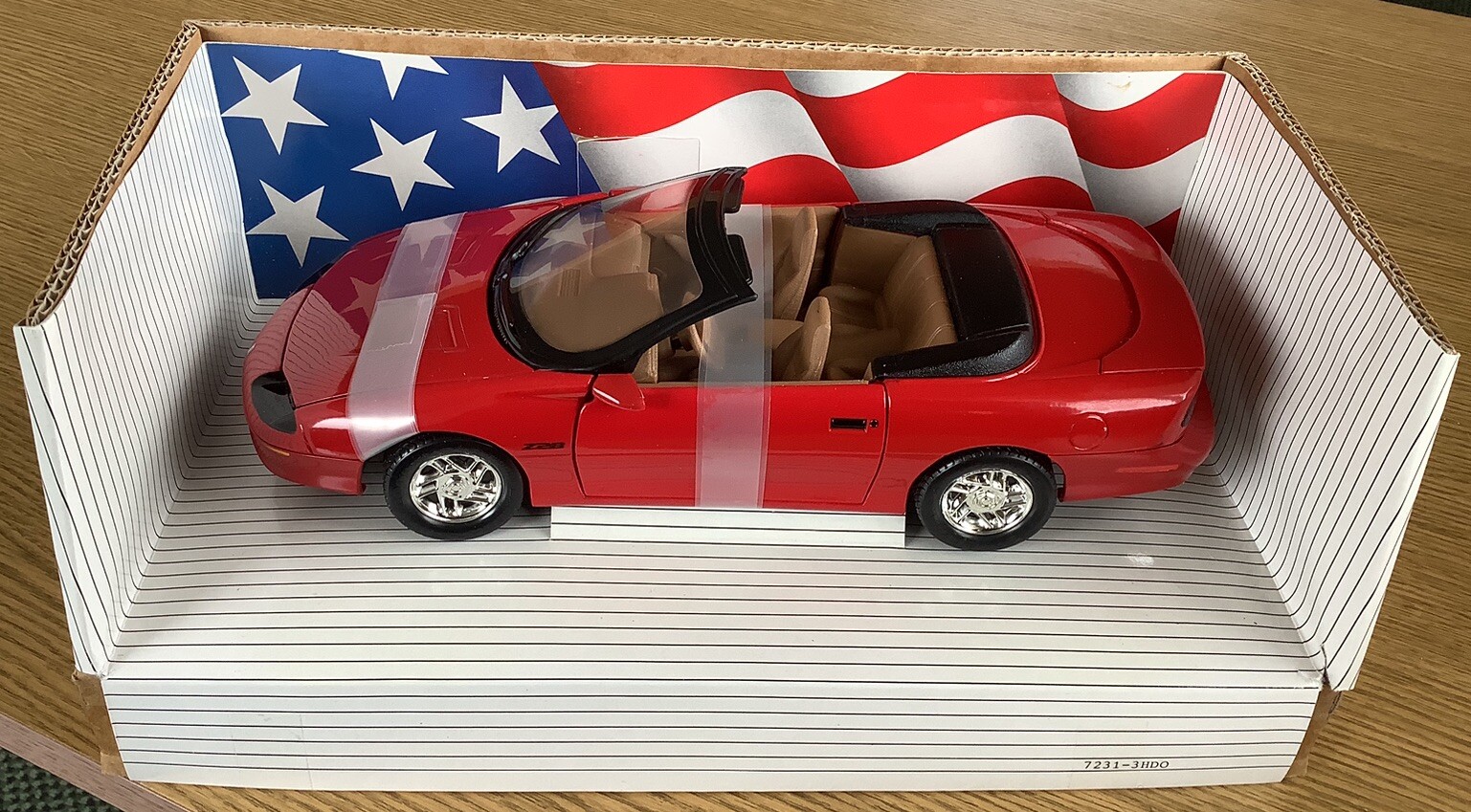 Jolie Miniature ERTL 1/18 - Chevrolet Corvette 1967 L-71 - Occasion Collection