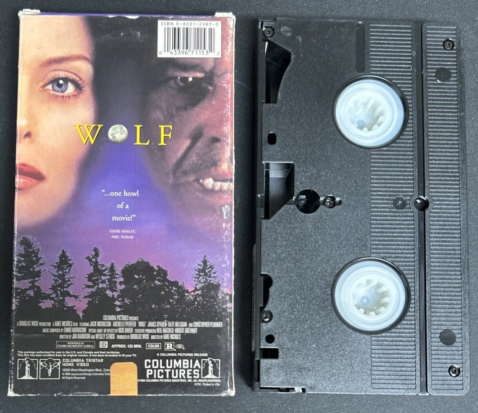Wolf 71153 Horror VHS Tape Jack Nicholson, Michelle Pfeiffer James Spader (1994) - Image 2 of 4