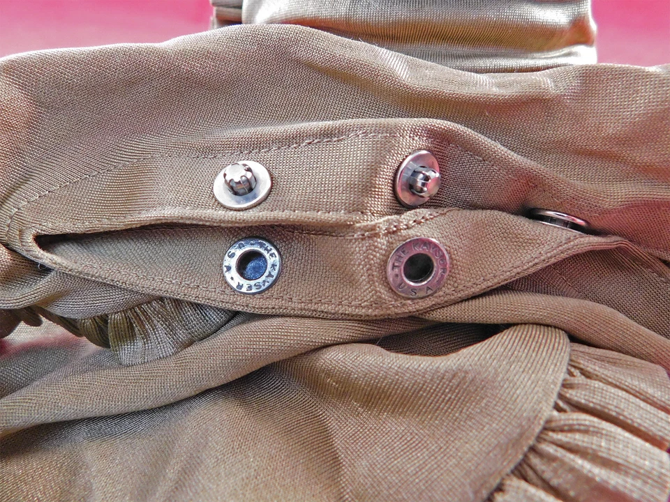 Guantes largos vintage The Kayser eduardian topo seda tejido con volantes hasta el codo Foto 3 de 4