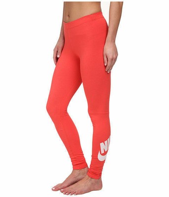 nike hot pants
