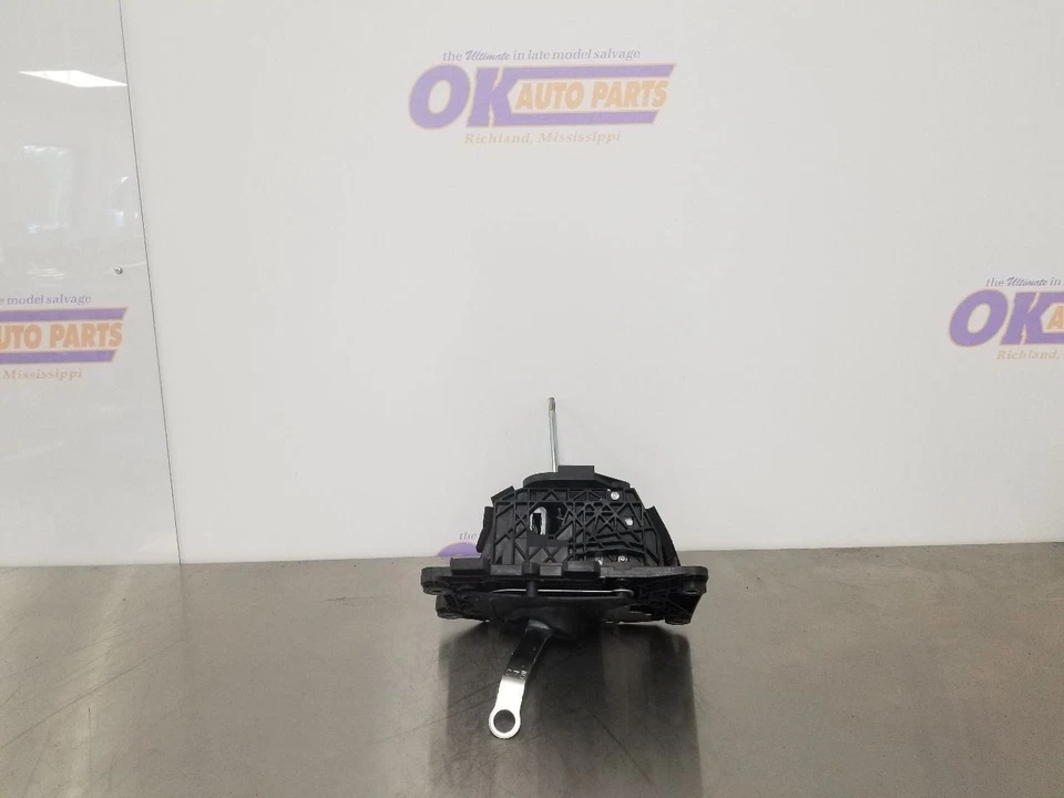 25 2025 LEXUS IS350 F SPORT AUTOMATIC TRANSMISSION SHIFTER  - Image 4 of 4