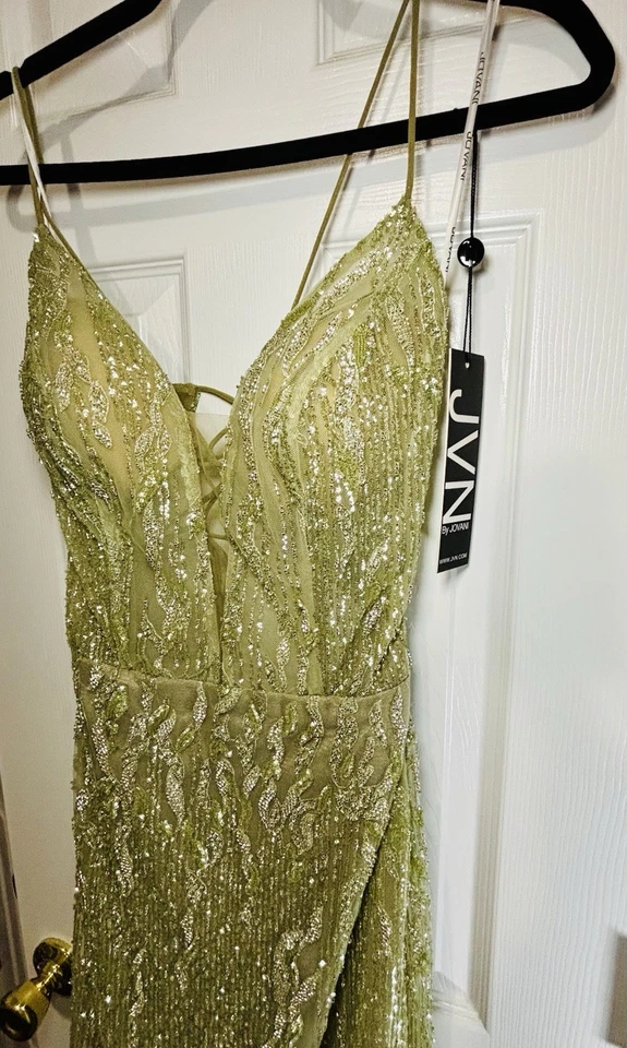 NUEVO CON ETIQUETAS JOVANI Talla 12 Vestido Formal Verde Cremallera Trasera, Forrado con Tren Pequeño Foto 4 de 4