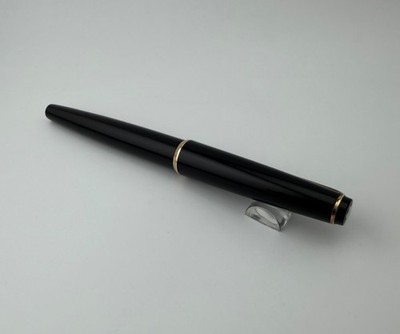 Vintage Montblanc 34 Black Resin Fountain Pen 14K Gold Nib | eBay