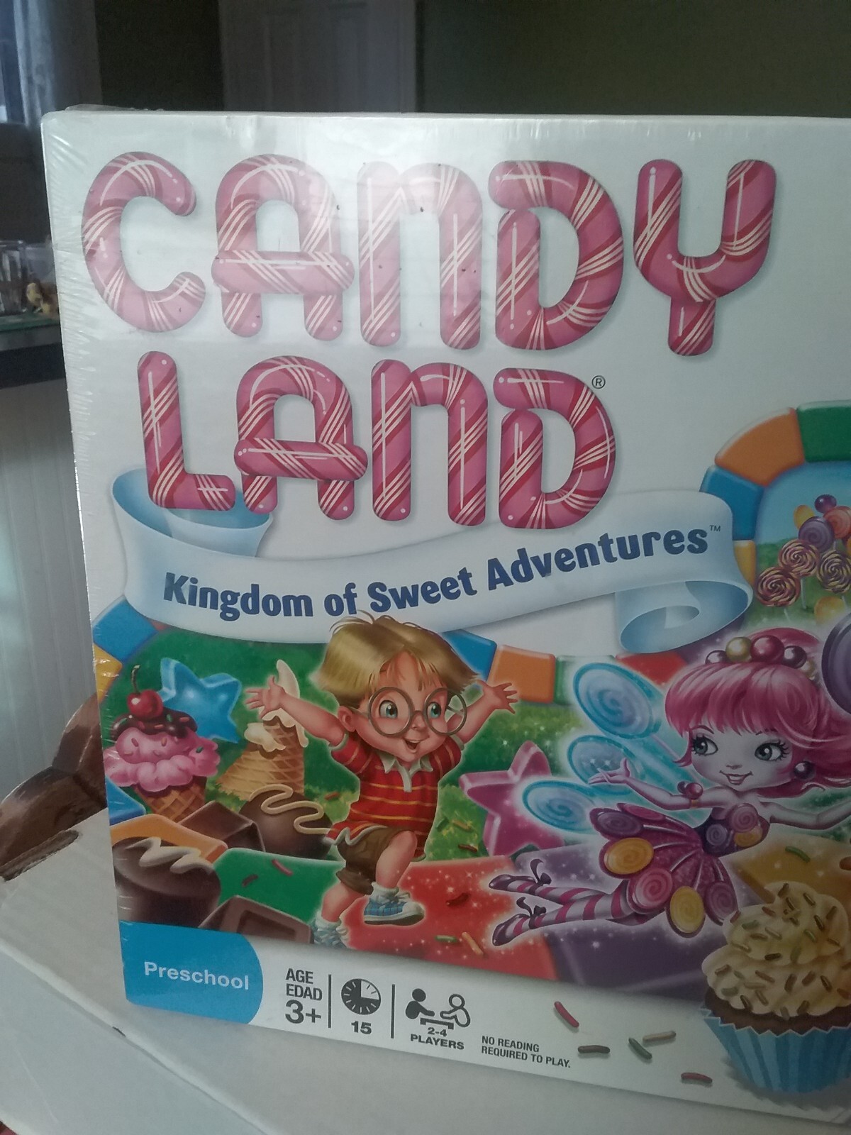 Hasbro Classics, Candy Land The World of Sweets Board Game Pre-School NEW Sealed