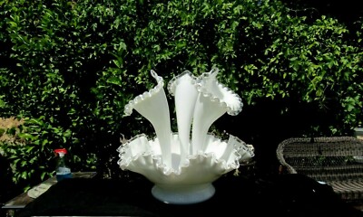 希少　fenton シルバーターコイズ　クレスト　ボンボン　ミルクグラス 希少 fenton シルバーターコイズ クレスト ボンボン ミルク