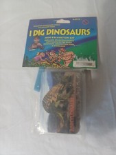 I Dig Dinosaurs Mini Excavation Kit
