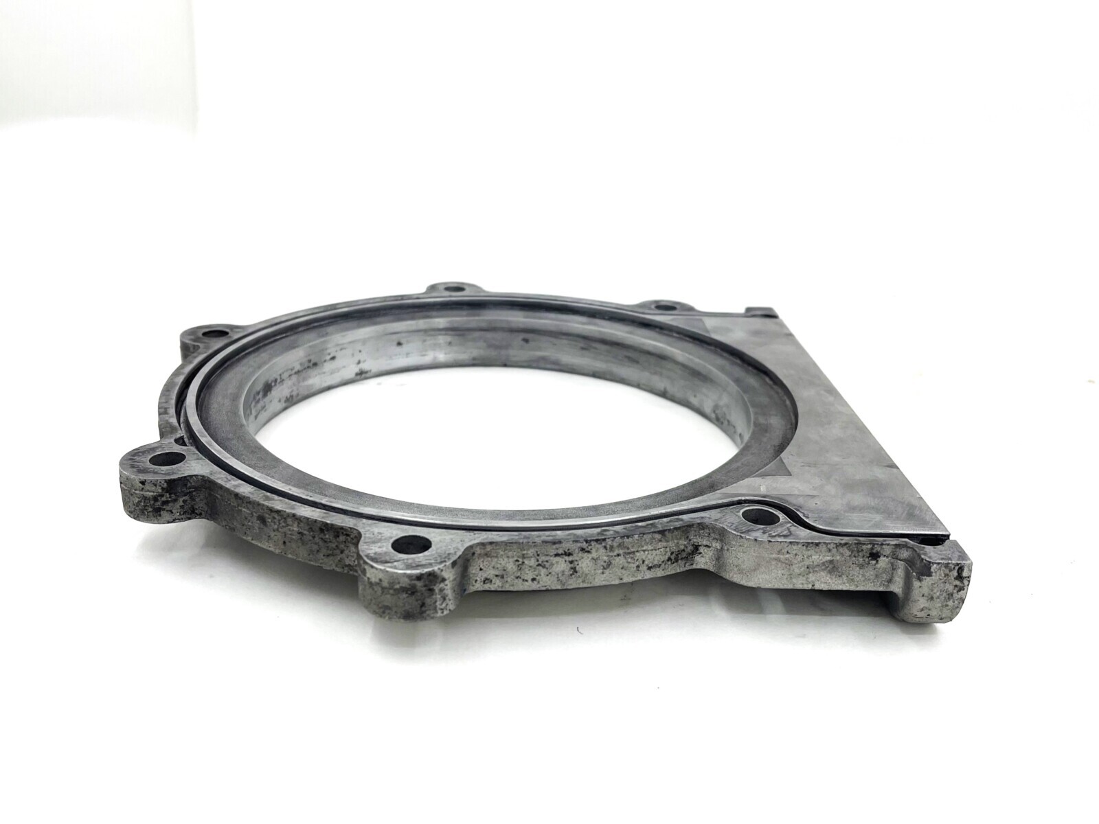 International Dt466e Rear Main Bracket Carrier 1815699C3 OEM for 