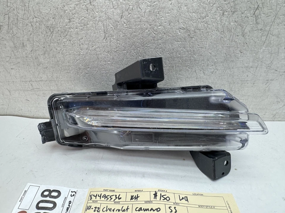 1brokentab 2019 20 2022 CHEVROLET CAMARO SS RIGHT LED FOG LIGHT LAMP OEM AY82808 - Image 3 of 4