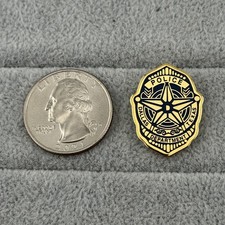 Dallas Texas Police Dept. Blue Gold Tone Mini Novelty Badge Pin Pinback #59986