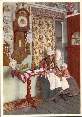 Marken Holland Women in Traditional Costumes Continental Postcard C103