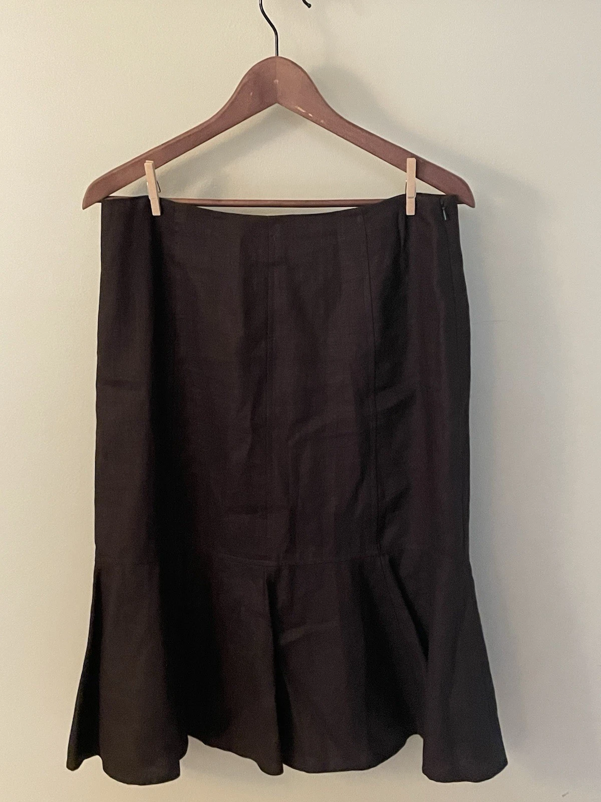 2 Linen Summer Skirts 8 Graduation White Pencil Brown Ruffle Ralph Lauren
Opens in a new window or t