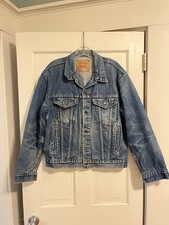 Vtg Levi’s Denim Type 3 Truckers Jean Jacket Made In USA Size 40 70506-0216