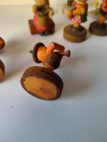 8 x alt Tischkartenhalter Holz Figur - Bild 7 von 11