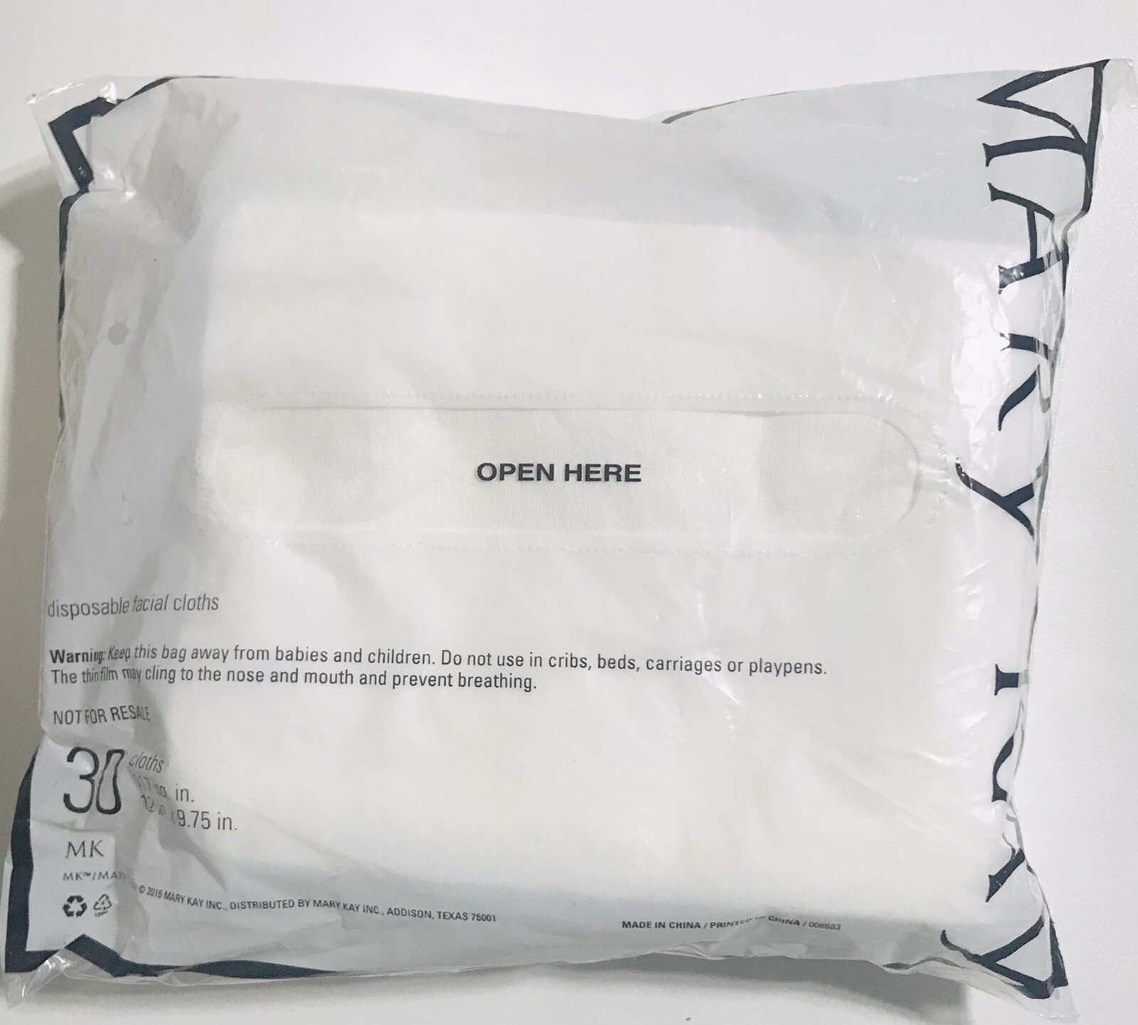 New & Sealed Mary Kay Disposable Facial Cloths Pack of 30 Quick Ship