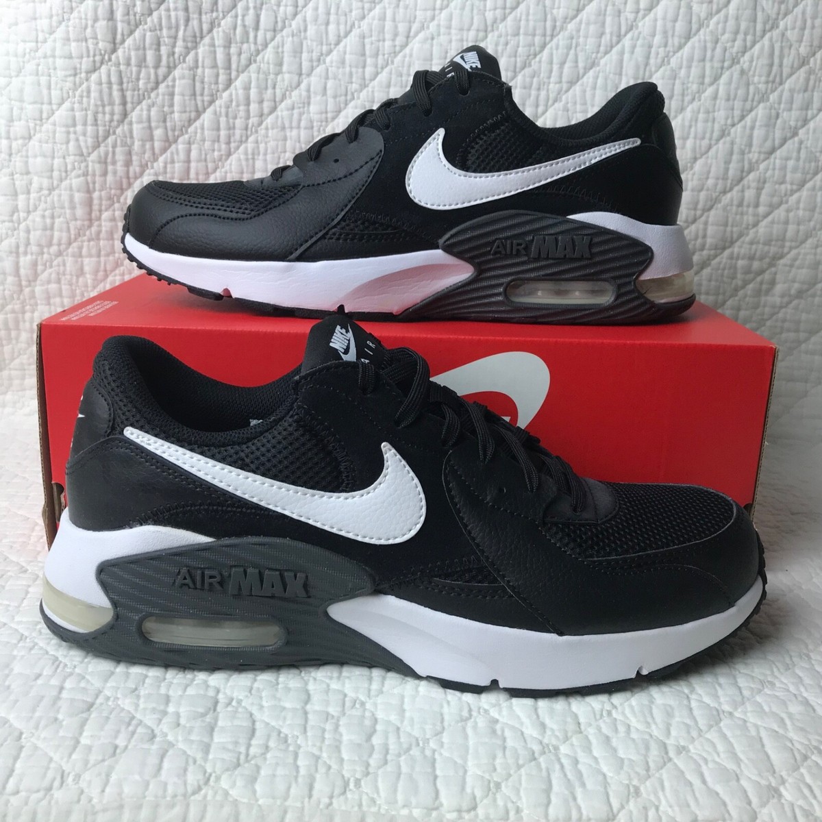 Nike Air Max EXCEE Shoes Sneakers Women's SZ 11 Black/White