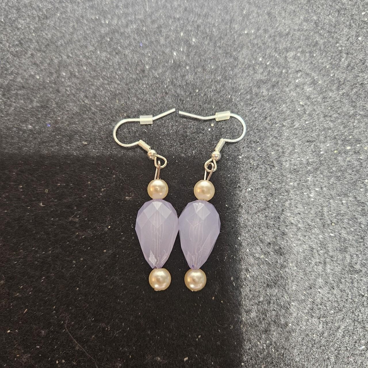 Elegant Women's Fashion Earrings for Stylish Everyday Wear-image