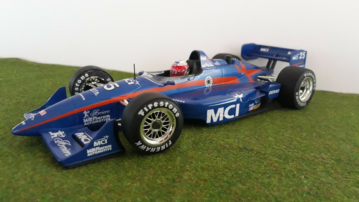 INDY CAR REYNARD TOYOTA 981 #25 MCI ARCIERO-WELLS MAX PAPIS 1/18
