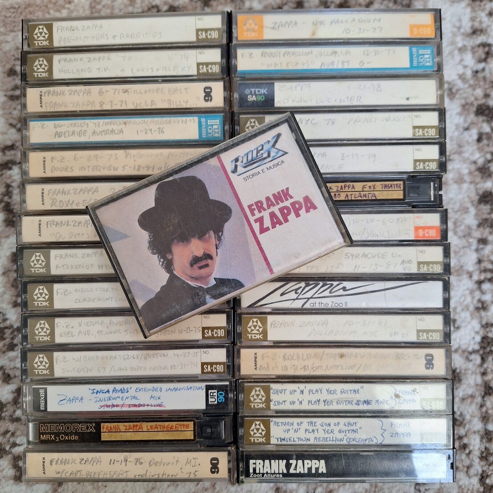 29 Vintage & Live Frank Zappa Cassettes