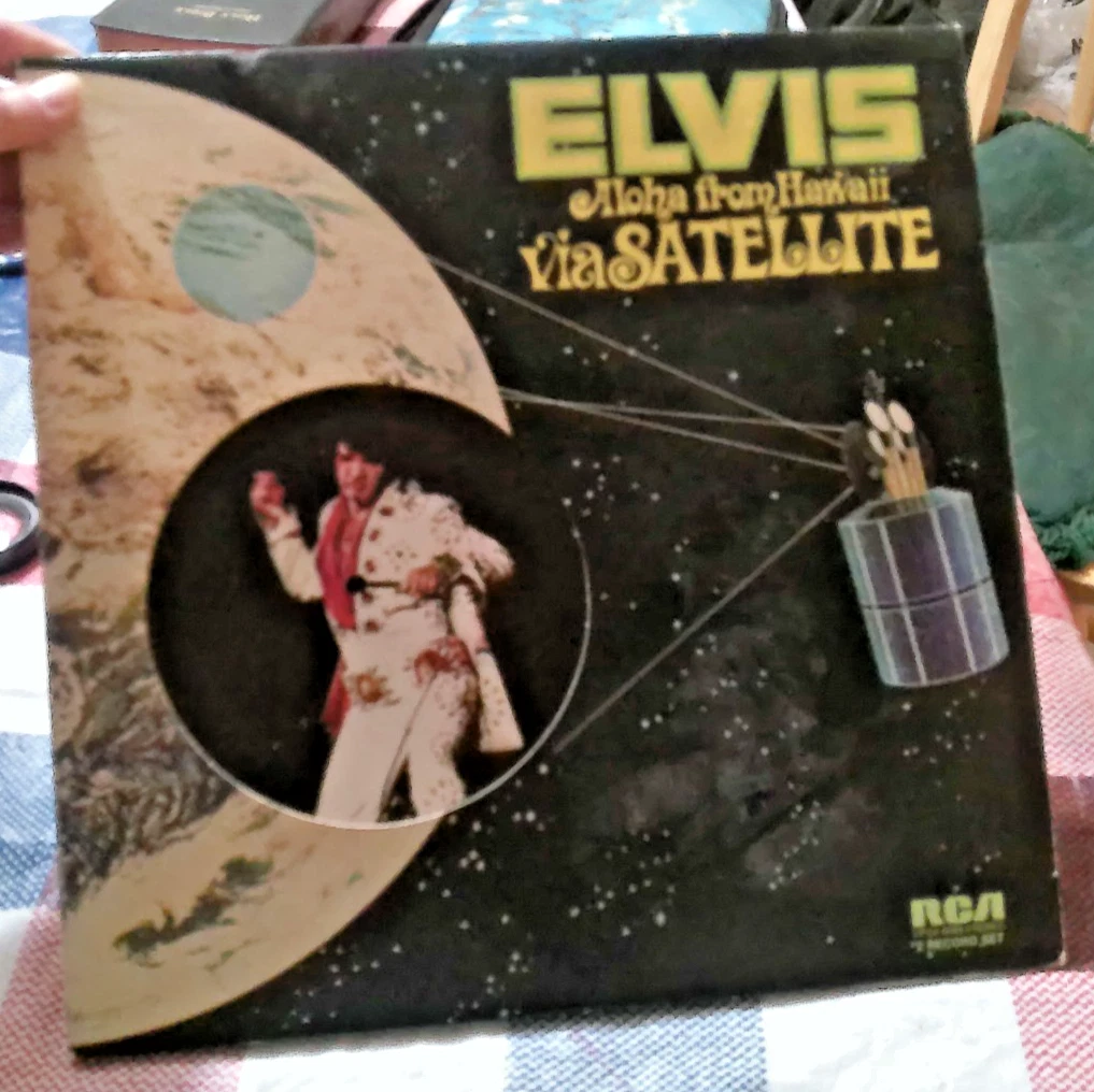 Elvis Presley "Aloha from Hawaii via Satellite" Double Vinyl Album