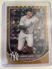AARON JUDGE 2025 BOWMAN CHROME #99 GOLD GEOMETRIC REFRACTOR 26/50 YANKEES