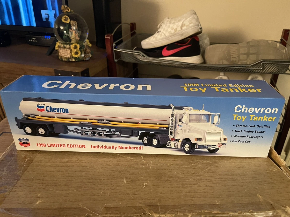 Chevron 1998 Limited Edition Toy Tanker Die Cast Truck classic collectables 15