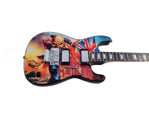 Miniature Guitar IRON MAIDEN with stand + PHOTO 6X8. - Picture 4 of 4