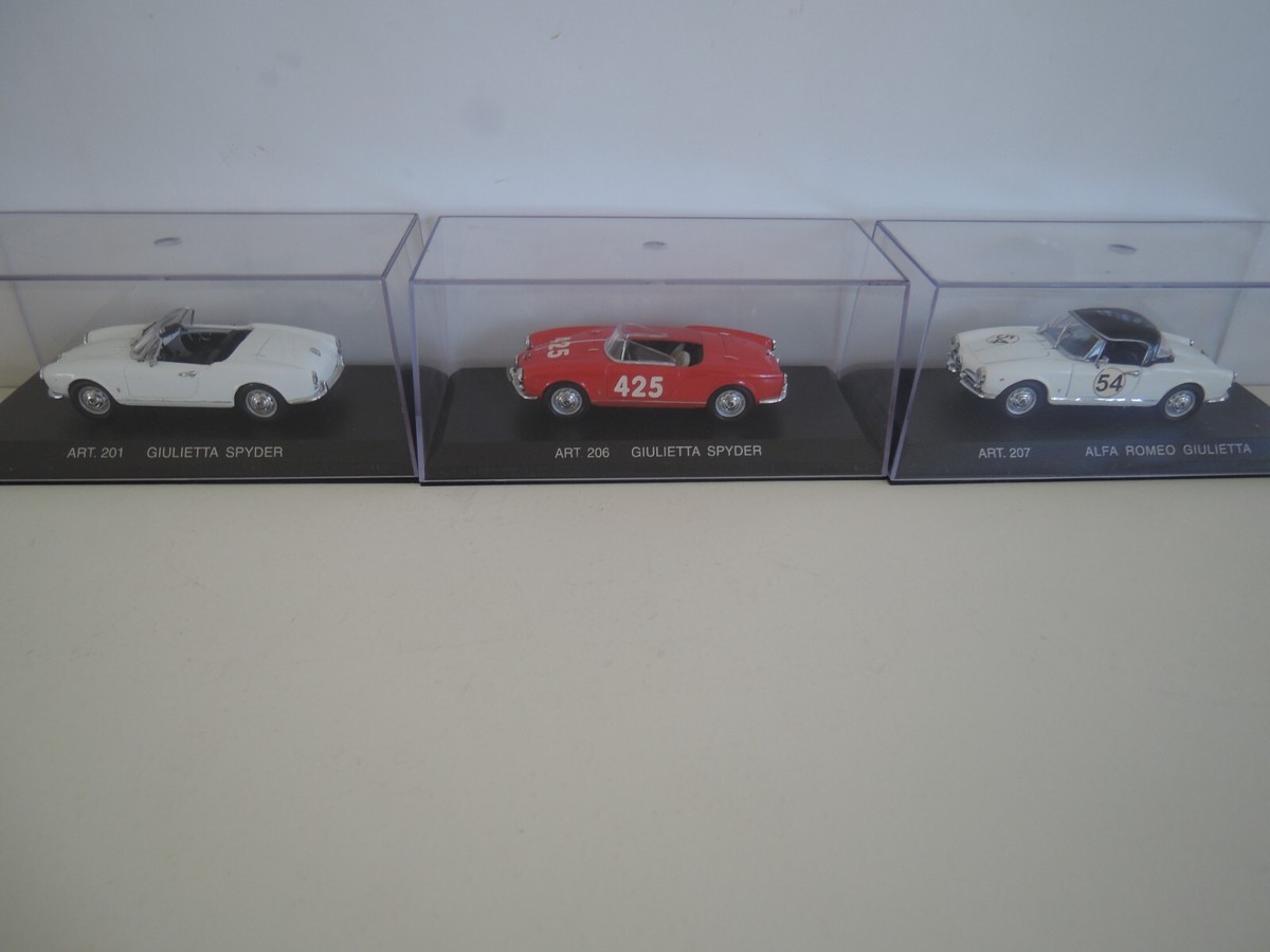 LOT 3 ALFA ROMEO Giulietta Spider SEBRING 1000 MIGLIA Die Casts