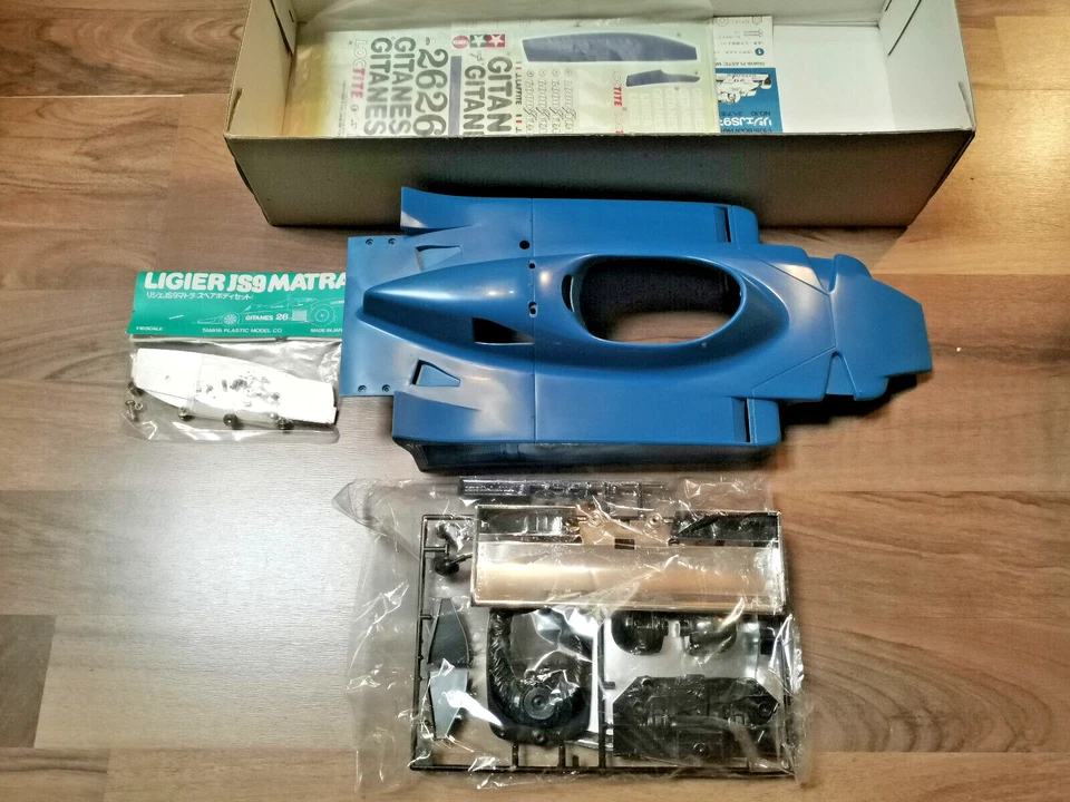 Vintage rare Tamiya Ligier JS9 Matra body parts set with wing holder - Bild 4 von 4