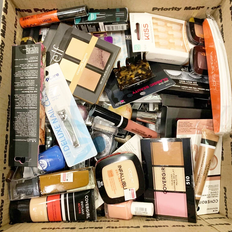 Venta al por mayor Herramientas mixtas de belleza de maquillaje Maybelline CoverGirl Revlon Lote de 50 piezas Foto 3 de 4