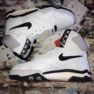 1990 nike basketball shoes