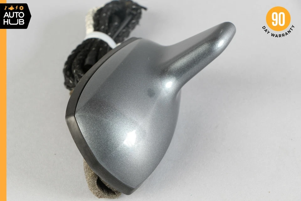 07-11 Mercedes W211 E350 CLS63 techo aleta de tiburón antena GPS 2118208575 FABRICANTE DE EQUIPOS ORIGINALES Foto 3 de 4