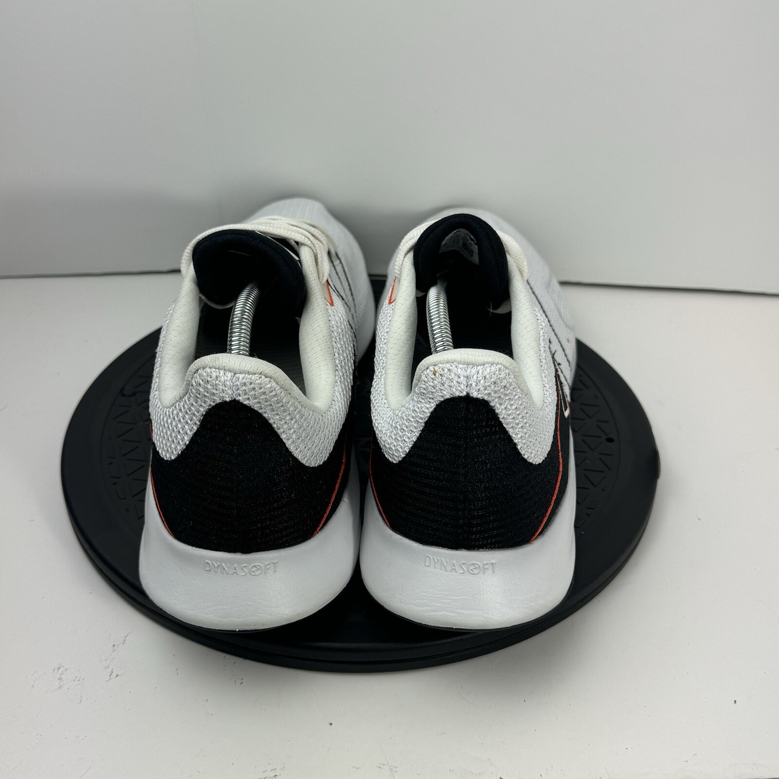 SAOLA Scarpe da corsa New Balance Dynasoft Lowky da uomo taglia 13 D bianche NECESSITA DI SOLETTE