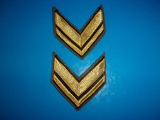 ESERCITO ITALIANO coppia gradi SERGENTE su panno verde anni 60 NUOVI mai usati!