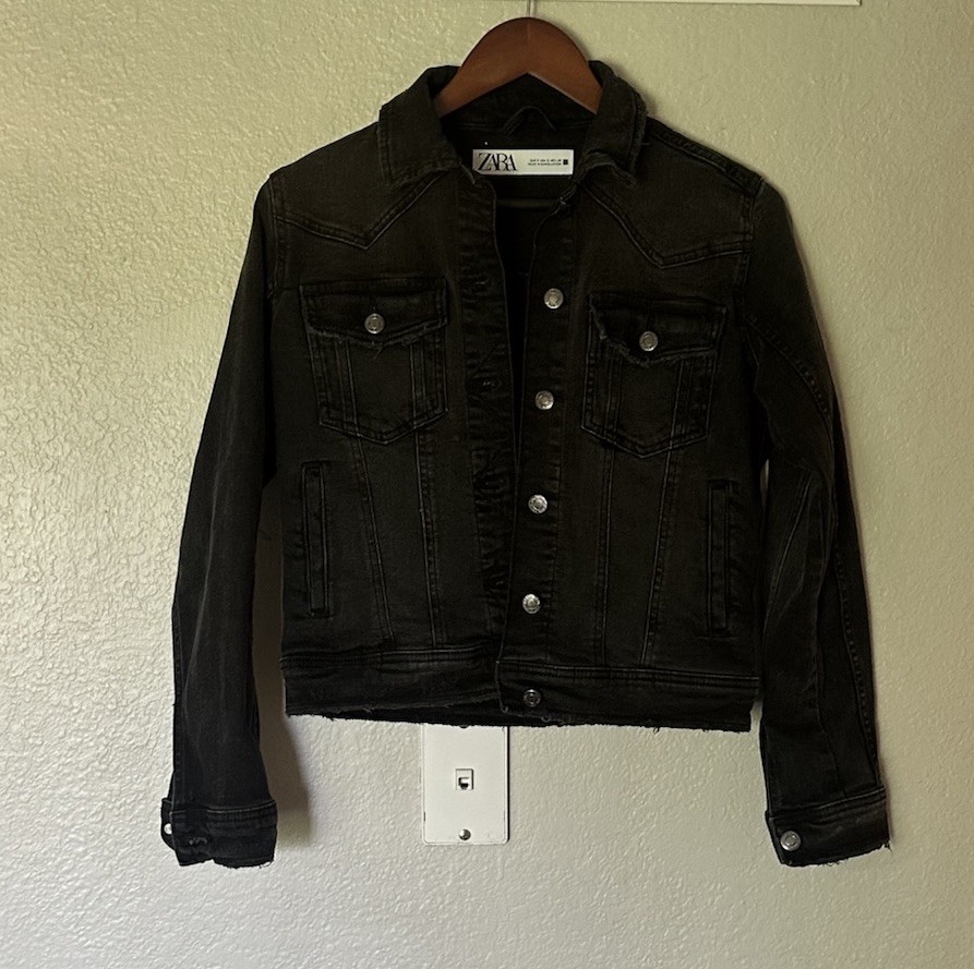 Zara Women’s Jeans Jacket Size Small Black